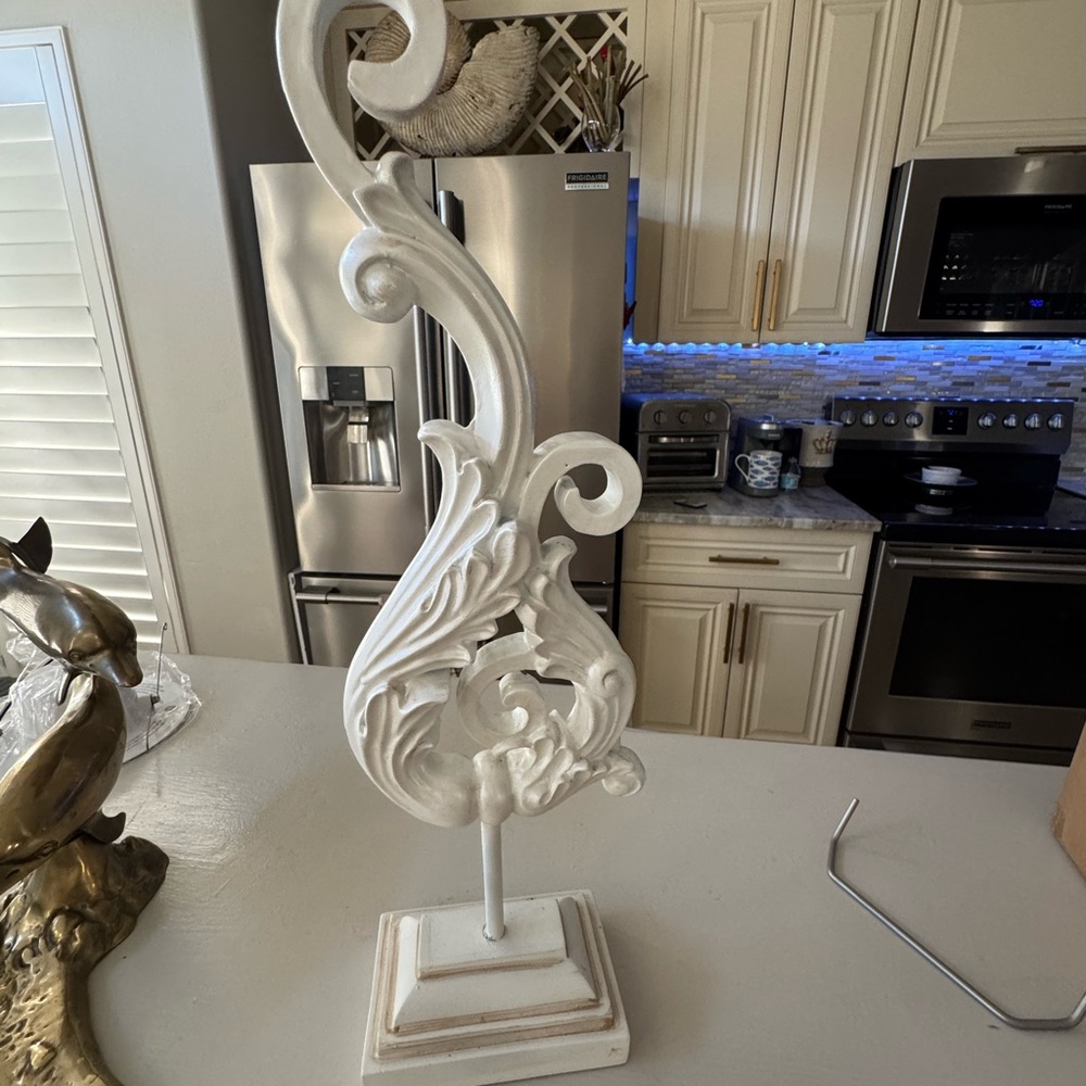 Elegant White Decorative Sculpture